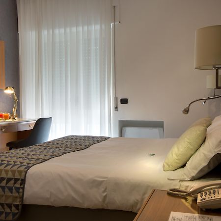 American Hotel Ποτσουόλι Εξωτερικό φωτογραφία