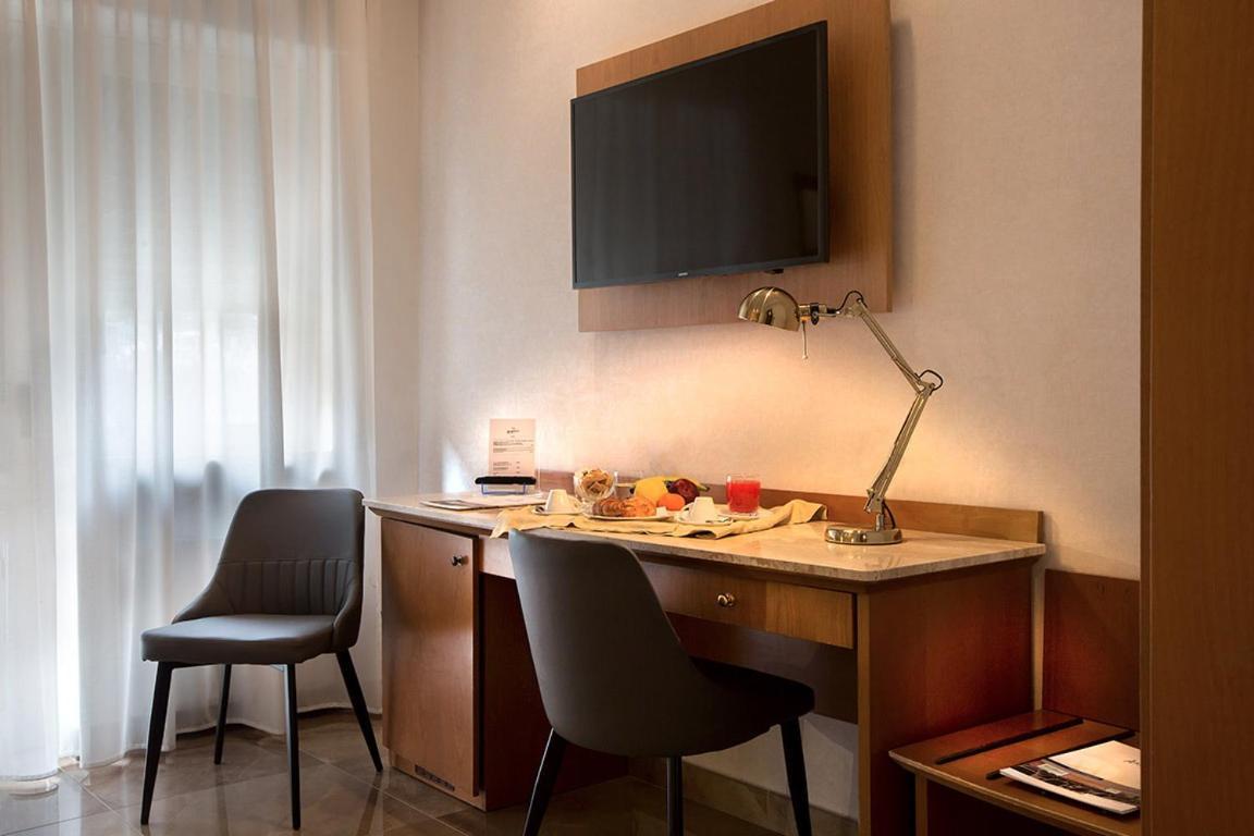 American Hotel Ποτσουόλι Εξωτερικό φωτογραφία