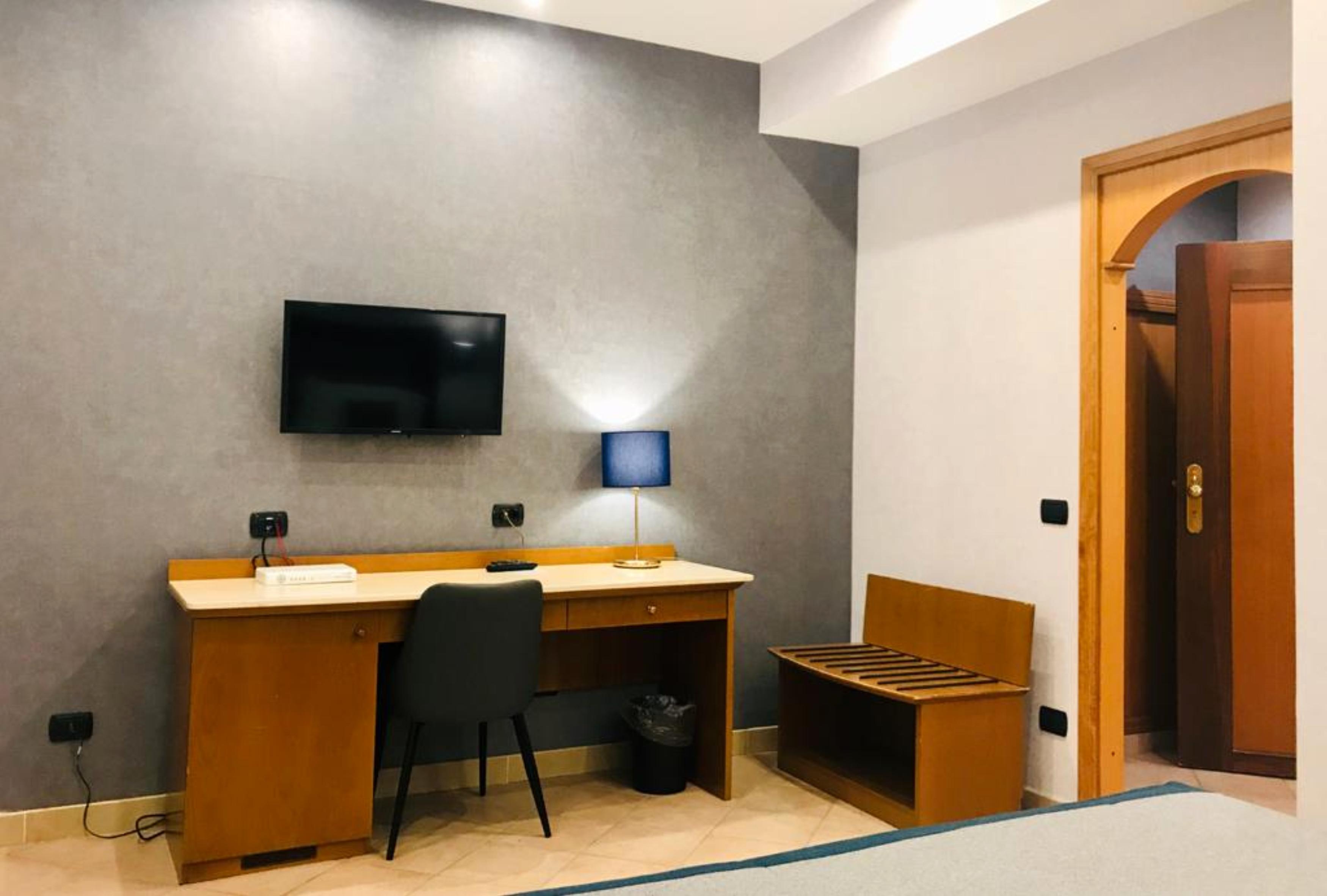American Hotel Ποτσουόλι Εξωτερικό φωτογραφία