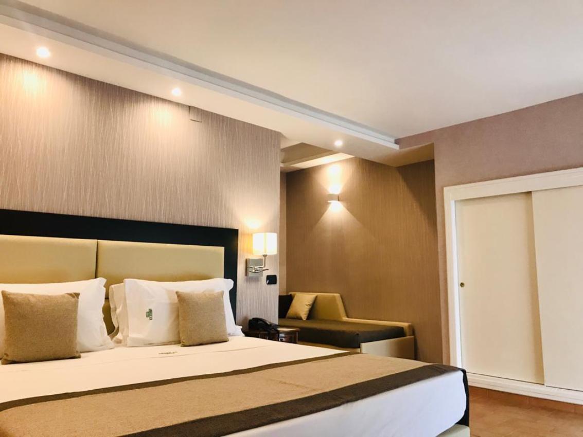 American Hotel Ποτσουόλι Εξωτερικό φωτογραφία