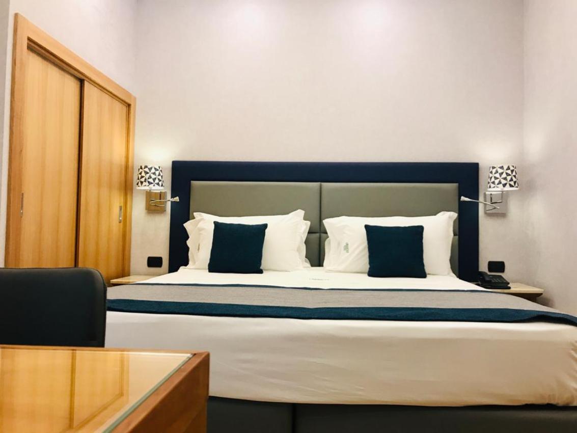 American Hotel Ποτσουόλι Εξωτερικό φωτογραφία