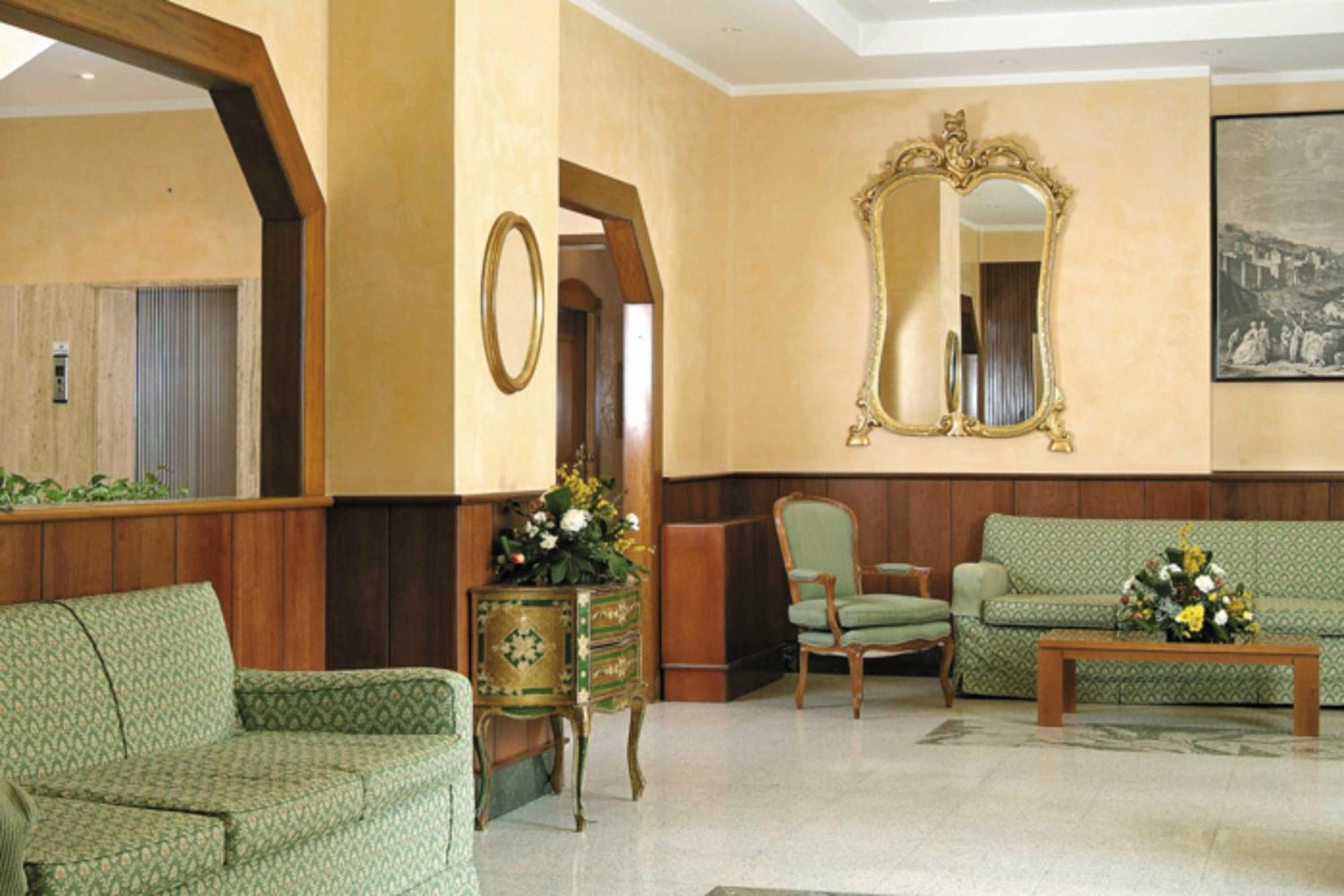 American Hotel Ποτσουόλι Εξωτερικό φωτογραφία