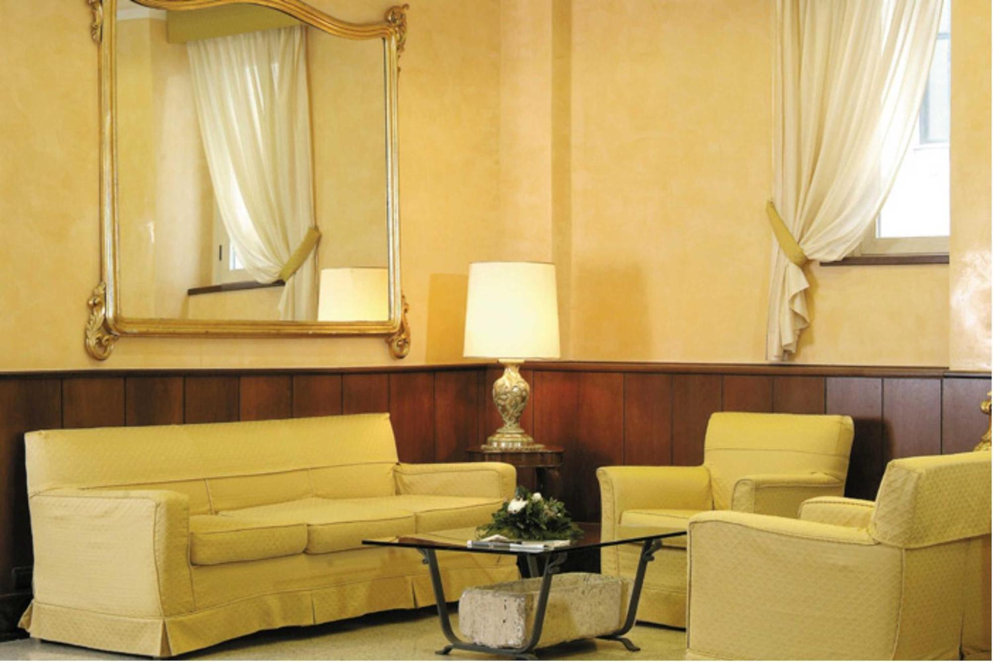 American Hotel Ποτσουόλι Εξωτερικό φωτογραφία