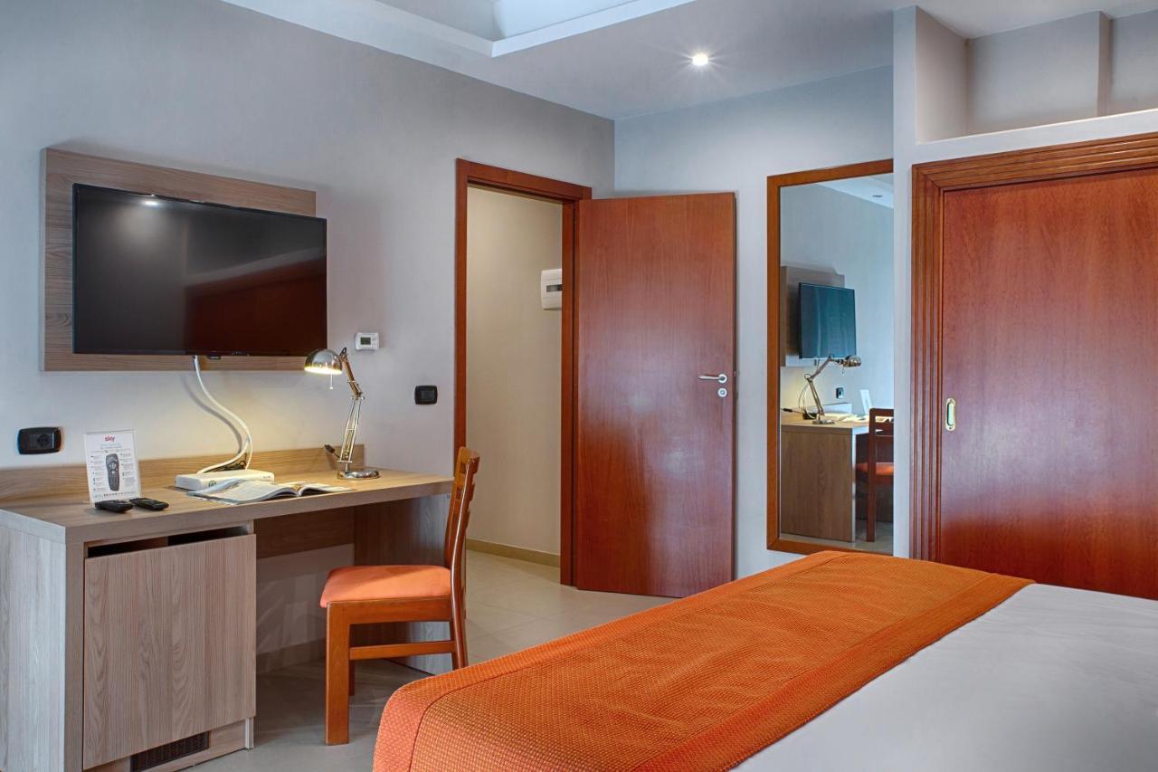 American Hotel Ποτσουόλι Εξωτερικό φωτογραφία